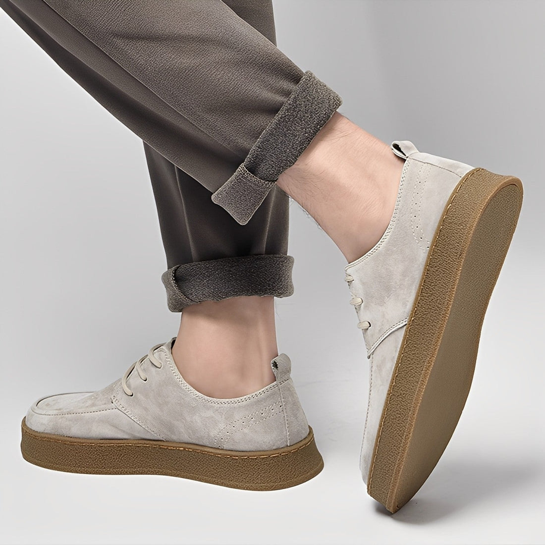 Riordan - Schicke flache Wildleder-Sneaker für Männer