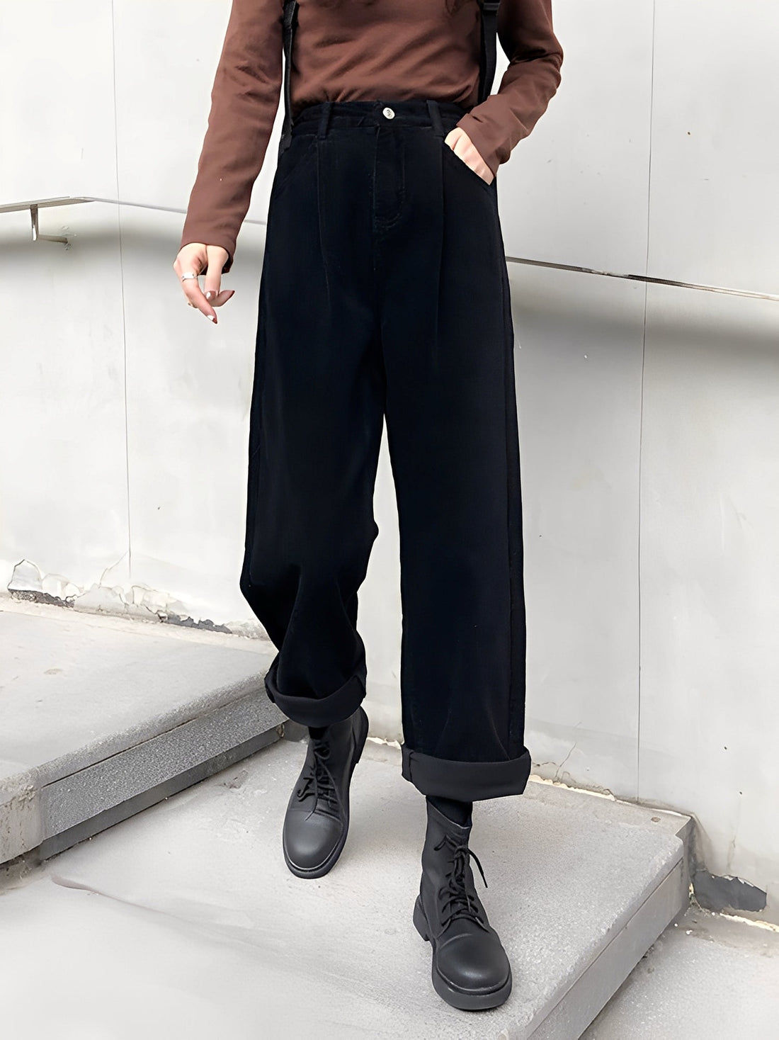 Shelbie - Weite Cordhose für Damen im traditionellen Stil