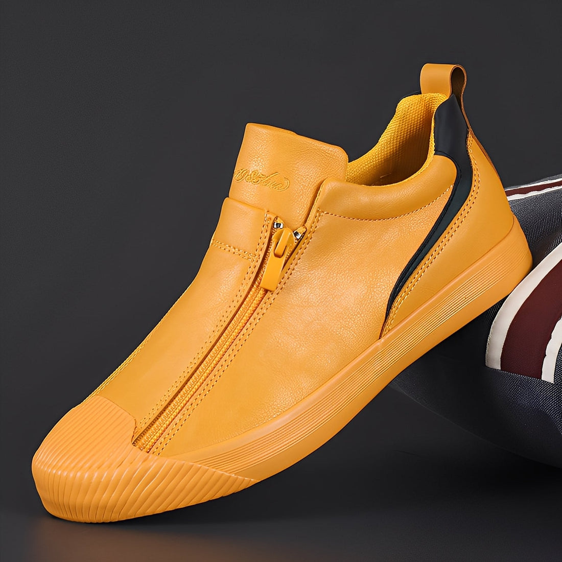 Jerred - Moderne Lederschuhe für Männer mit Reißverschluss