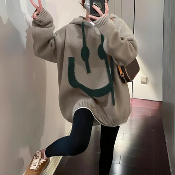 Emelia - Bequemer Hoodie mit Smiley-Muster für Damen