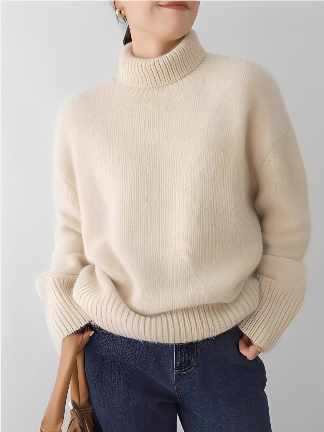 Adrienne - Eleganter, locker geschnittener Kaschmir-Rollkragenpullover