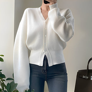 Carolyn - Klassischer, locker gestrickter Damen-Cardigan