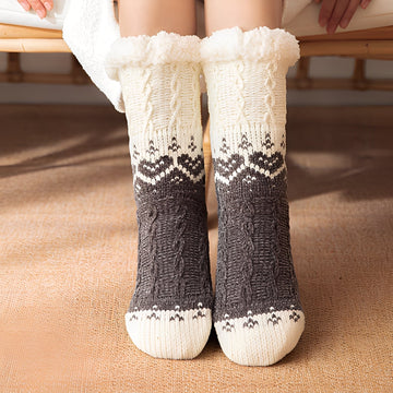 Danika - Stylische gestrickte Plüschsocken mit Herzmotiv für Damen