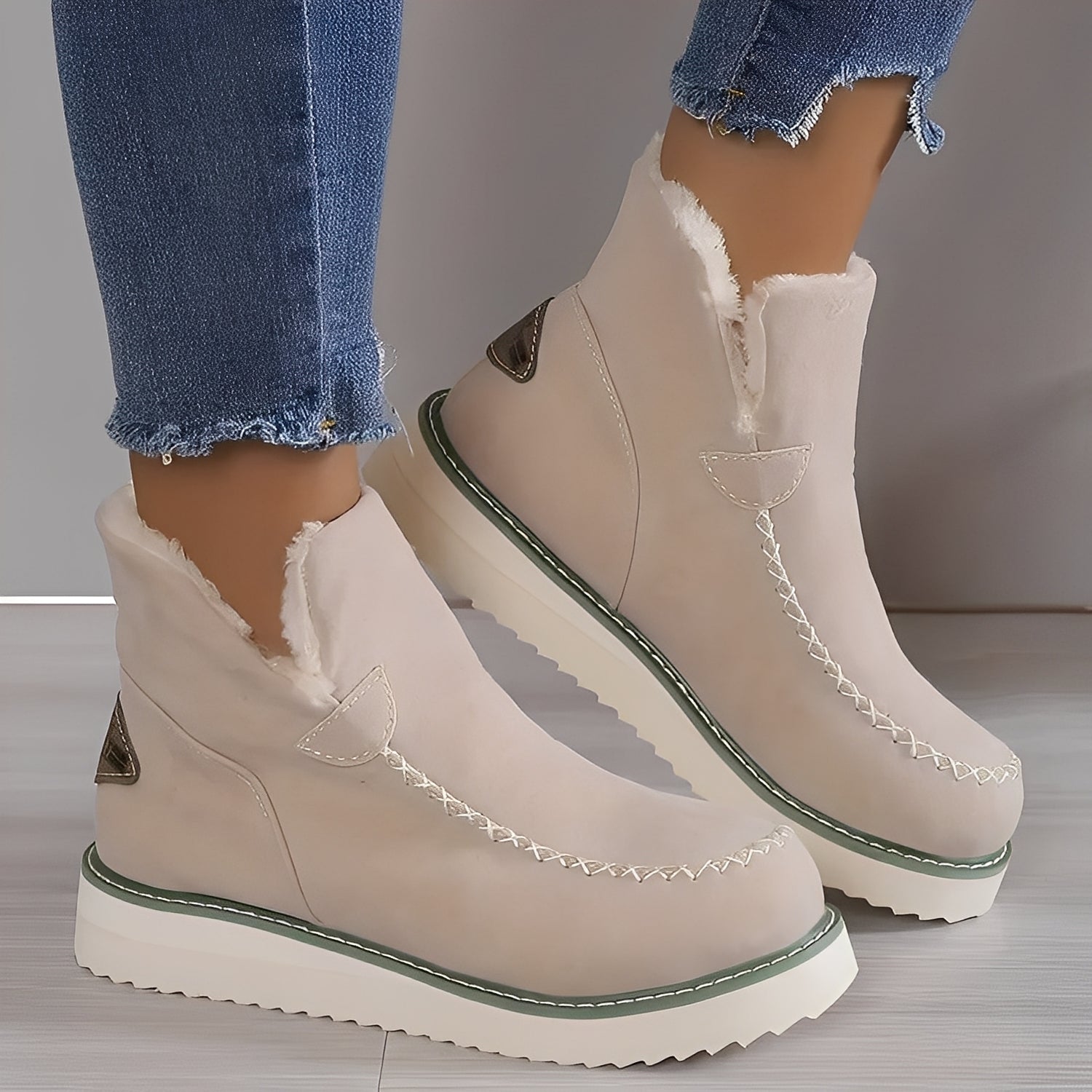 Ashlee - Warme Winterstiefel mit Keilabsatz für Damen