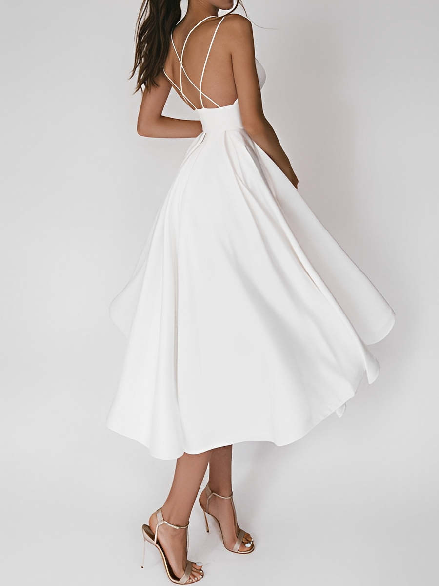 Colline - Ein leichtes Kleid mit zarten Spaghettiträgern