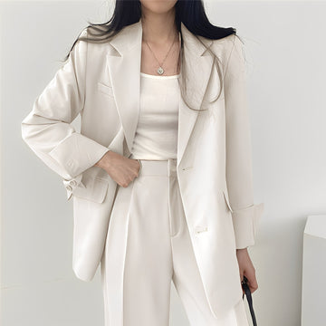 Alethea - Elegantes Set aus lockerer Jacke und Hose für Frauen