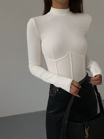 Nelia – Slim T-Shirt mit Stehkragen