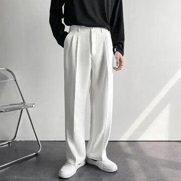 Emil – Herrenweite Hose mit Falten