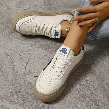 Naomi - Damen Plateau-Sneaker im Retro-Design
