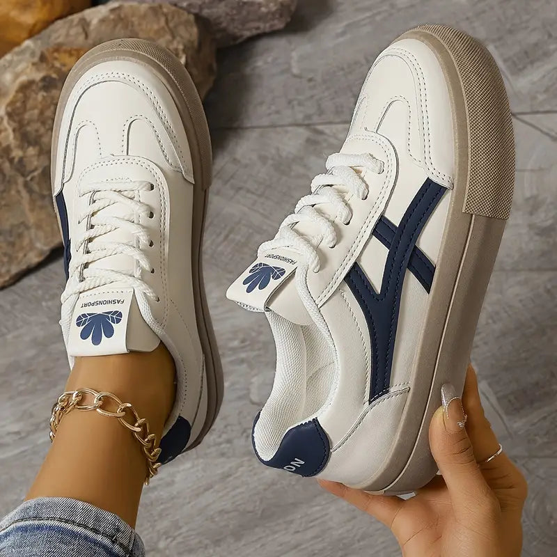 Naomi - Damen Plateau-Sneaker im Retro-Design