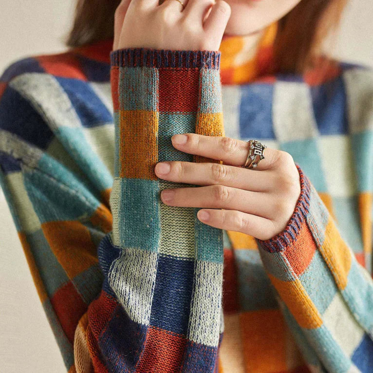 Genevieve - Stylischer Patchwork-Pullover