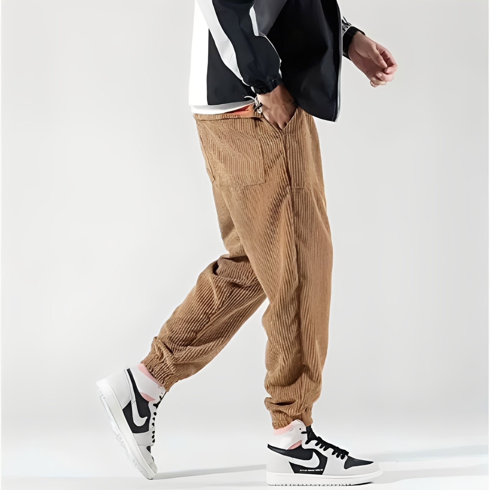 Kodey - Bequeme, weite Cordhose für Männer