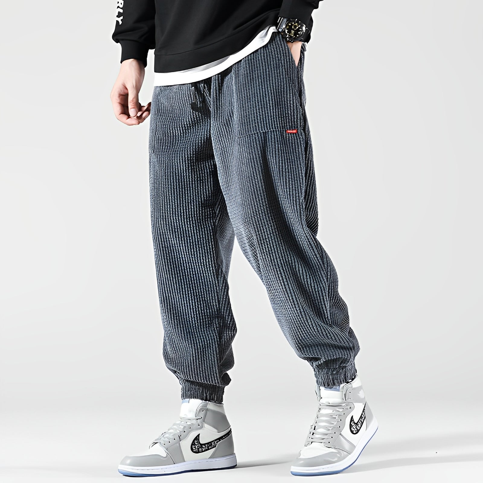 Corden - Moderne, locker sitzende Herren-Cordhose