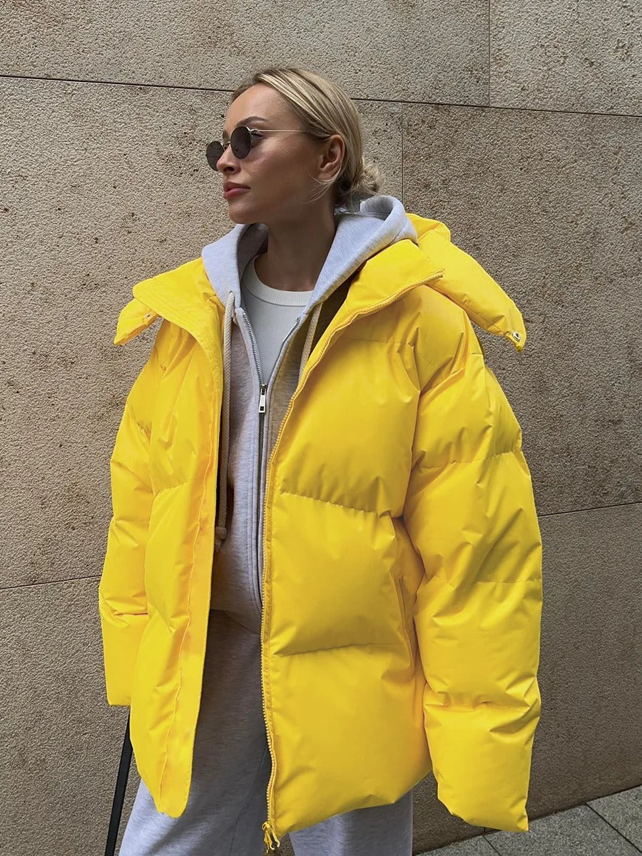 Louisa - Kurze gefütterte Jacke mit Kapuze